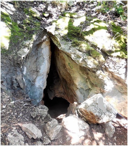 grotte avec source2